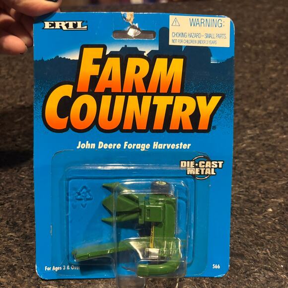 ERTL Farm Machines Replica John Deere Forage Harvester Diecast New Sealed in Box - Picture 1 of 2